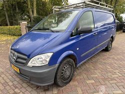 Blauw Gebruikt 2011 Mercedes 320 Sedan | € 4.250
