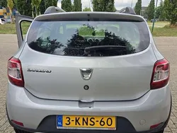 Grijs Gebruikt 2013 Dacia Sandero Stepway Hatchback | € 3.300 (Goede deal)