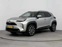 Grijs metallic Gebruikt 2022 Toyota Yaris Cross Limited SUV | € 27.845 (Eerlijke prijs)