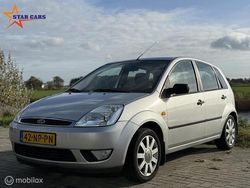 Grijs Gebruikt 2004 Ford Fiesta Ghia Hatchback | € 3.950 (Duur)