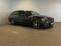 Grijs Gebruikt 2024 Mercedes E200 AMG Stationwagen | € 61.900 (Eerlijke prijs)