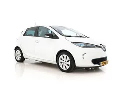 Blanc nacre (wit parelmoer) Gebruikt 2013 Renault Zoe Komfort Hatchback | € 6.545