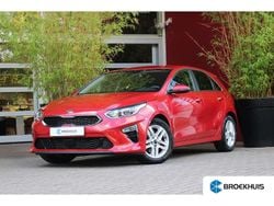 Rood Gebruikt 2021 Kia Ceed Hatchback | € 21.900 (Eerlijke prijs)