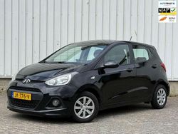 Zwart Gebruikt 2017 Hyundai i10 Comfort Hatchback | € 6.449 (Eerlijke prijs)