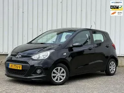 Zwart Gebruikt 2017 Hyundai i10 Comfort Hatchback | € 6.449 (Eerlijke prijs)