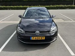 Zwart Gebruikt 2014 VW Golf VII Highline Hatchback | € 10.950 (Eerlijke prijs)