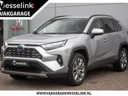 Grijs, metallic lak Gebruikt 2023 Toyota RAV4 Executive SUV | € 43.950 (Goede deal)
