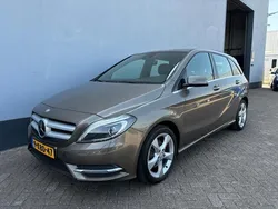 Grijs Gebruikt 2013 Mercedes B180 Ambition MPV | € 13.450 (Eerlijke prijs)