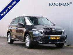 Zwart, metallic lak Gebruikt 2024 Skoda Kamiq Business Line SUV | € 26.595 (Eerlijke prijs)