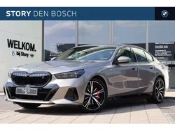 Grijs Nieuw 2025 BMW i5 M Sport Sedan | € 78.496