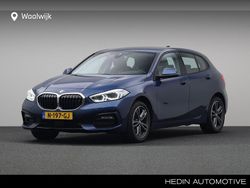 Blauw Gebruikt 2021 BMW 118 Executive Hatchback | € 25.880 (Eerlijke prijs)