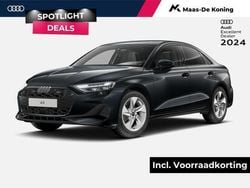 Zwart, metallic lak Gebruikt 2024 Audi A3 Advanced Sedan | € 40.500 (Eerlijke prijs)