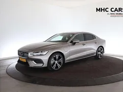 Grijs Gebruikt 2021 Volvo S60 Inscription Sedan | € 28.900 (Goede deal)