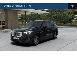 Zwart Nieuw 2025 BMW iX1 Comfort Edition SUV | € 54.816 (Eerlijke prijs)