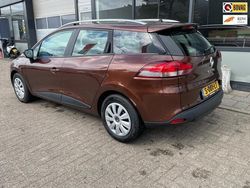 Bruin Gebruikt 2014 Renault Clio GrandTour Expression Stationwagen | € 6.750 (Eerlijke prijs)