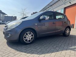 Grijs Gebruikt 2009 Hyundai i20 Dynamiq Hatchback | € 1.950 (Eerlijke prijs)