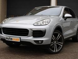 Grijs (metallic) Gebruikt 2015 Porsche Cayenne SUV | € 34.950 (Eerlijke prijs)