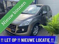 Grijs Gebruikt 2012 Peugeot 3008 Style MPV | € 4.895 (Super prijs)