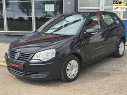 Zwart Gebruikt 2005 VW Polo Hatchback | € 3.390 (Eerlijke prijs)