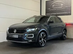 Grijs Gebruikt 2018 VW T-Roc Beats SUV | € 24.950 (Goede deal)