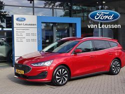 Rood Gebruikt 2024 Ford Focus Titanium Stationwagen | € 26.690 (Eerlijke prijs)