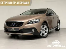 Bruin Gebruikt 2014 Volvo V40 CC Summum Stationwagen | € 14.924 (Eerlijke prijs)