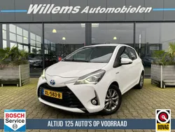 Wit Gebruikt 2019 Toyota Yaris Hybrid Hatchback | € 17.350 (Goede deal)