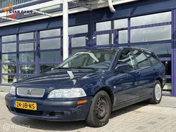 Blauw Gebruikt 2002 Volvo V40 Stationwagen | € 1.750 (Goede deal)