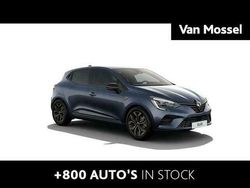 Zwart Gebruikt 2022 Renault Clio V Sedan | € 22.980 (Duur)