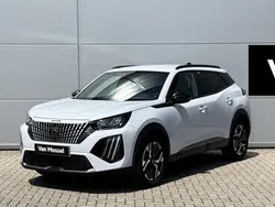 Wit Gebruikt 2024 Peugeot 2008 Allure SUV | € 23.440 (Goede deal)