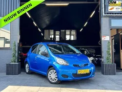 Blauw Gebruikt 2010 Toyota Aygo Hatchback | € 2.300 (Goede deal)
