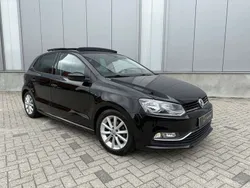 Gebruikt 2015 VW Polo LOUNGE Sedan | € 10.799 (Eerlijke prijs)
