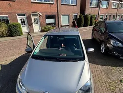 Zilver Gebruikt 2013 VW up! high up! Hatchback | € 7.500 (Eerlijke prijs)