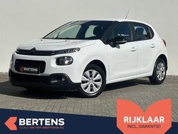 Wit Gebruikt 2017 Citroën C3 Feel Hatchback | € 9.495 (Eerlijke prijs)