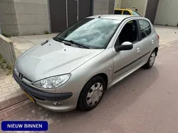 Grijs Gebruikt 2005 Peugeot 206 Hatchback | € 1.650 (Goede deal)