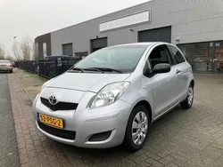 Grijs Gebruikt 2011 Toyota Yaris Comfort Hatchback | € 3.850 (Eerlijke prijs)