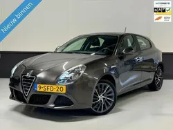 Grijs Gebruikt 2013 Alfa Romeo Giulietta Hatchback | € 6.900 (Super prijs)
