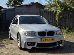 Grijs Gebruikt 2005 BMW 118 Executive Hatchback | € 3.000 (Iets duurder)