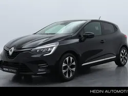 Zwart Gebruikt 2023 Renault Clio V Evolution Hatchback | € 16.450 (Eerlijke prijs)