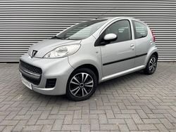 Grijs Gebruikt 2012 Peugeot 107 Hatchback | € 3.580 (Eerlijke prijs)