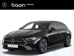 Zwart, metallic lak Nieuw 2024 Mercedes CLA180 Shooting Brake Edition Stationwagen | € 49.134 (Goede deal)