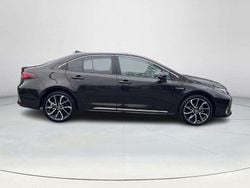 Bruin Gebruikt 2019 Toyota Corolla Executive Sedan | € 18.975 (Eerlijke prijs)