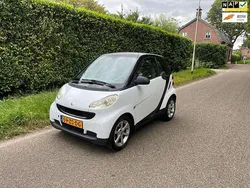 Zwart Gebruikt 2008 Smart ForTwo Coupé Pure Coupé | € 2.199 (Goede deal)