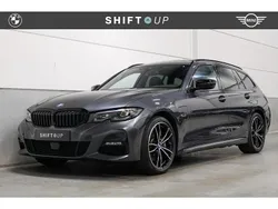 Grijs Gebruikt 2022 BMW 330 M Sport Stationwagen | € 37.940 (Eerlijke prijs)