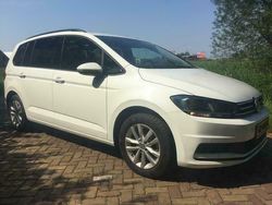 Wit Gebruikt 2015 VW Touran Comfortline MPV | € 26.250