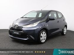 (8r7) Gebruikt 2015 Toyota Aygo X-play Hatchback | € 7.300 (Goede deal)