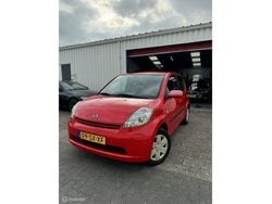 Rood Gebruikt 2006 Daihatsu Sirion Hatchback | € 1.999 (Eerlijke prijs)