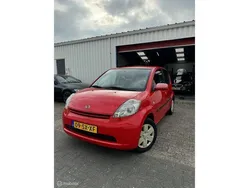 Rood Gebruikt 2006 Daihatsu Sirion Hatchback | € 1.999 (Eerlijke prijs)