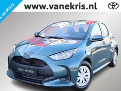 Groen, metallic lak Nieuw 2025 Toyota Yaris Hybrid Comfort Hatchback | € 26.935 (Super prijs)
