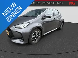 Grijs Gebruikt 2021 Toyota Yaris Hatchback | € 21.950 (Eerlijke prijs)